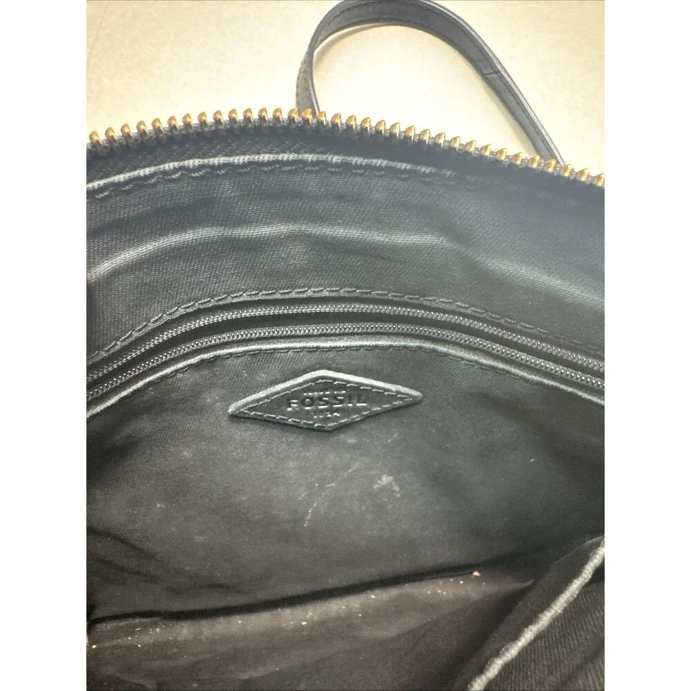 Fossil genuine women